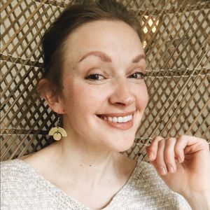 Meet your Posher, Lacey